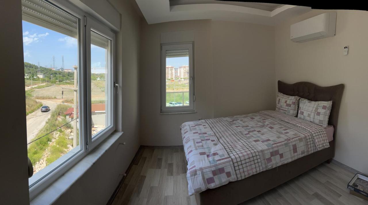 Green City Apartment *